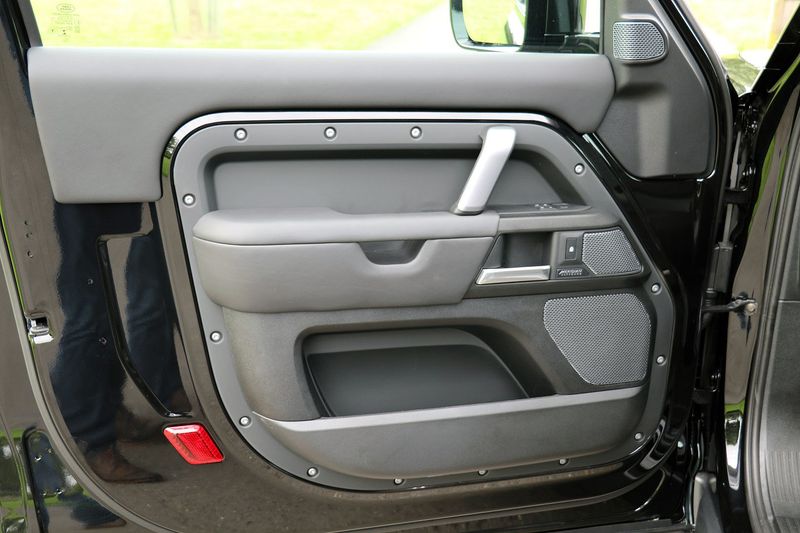 Landrover Defender 90 5.0 P525 3 Door