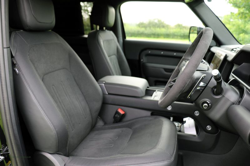 Landrover Defender 90 5.0 P525 3 Door