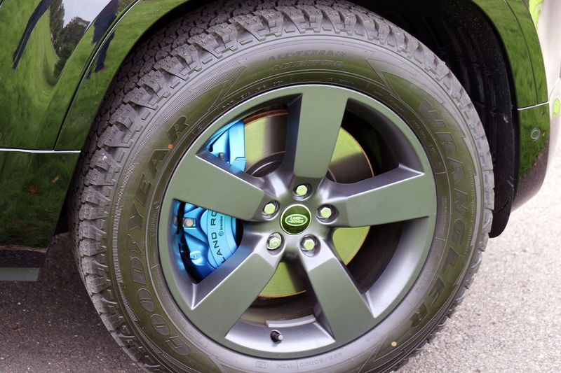 Landrover Defender 90 5.0 P525 3 Door