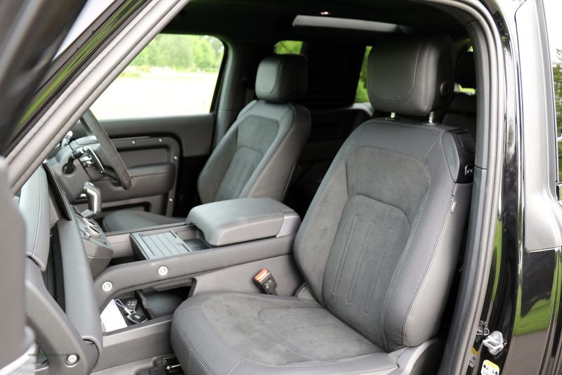 Landrover Defender 90 5.0 P525 3 Door