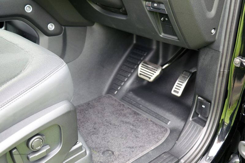 Landrover Defender 90 5.0 P525 3 Door