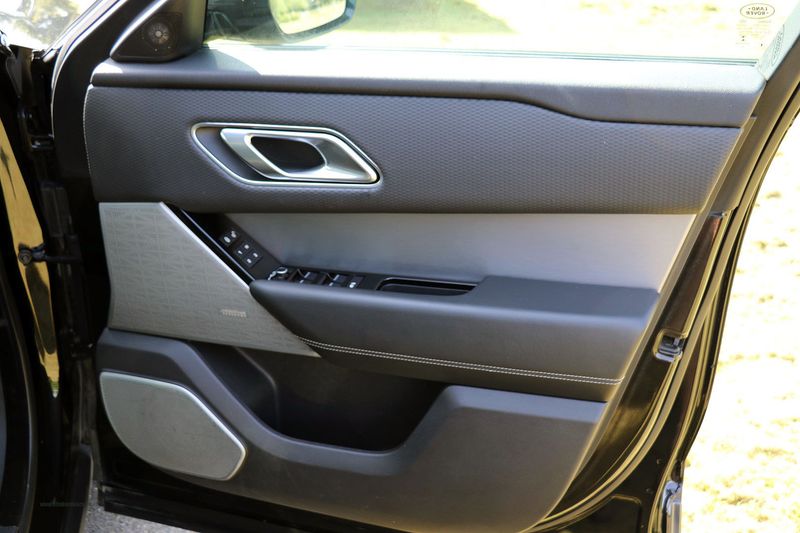 Range Rover Velar R Dynamic SE D2