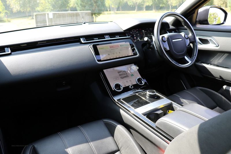 Range Rover Velar R Dynamic SE D2