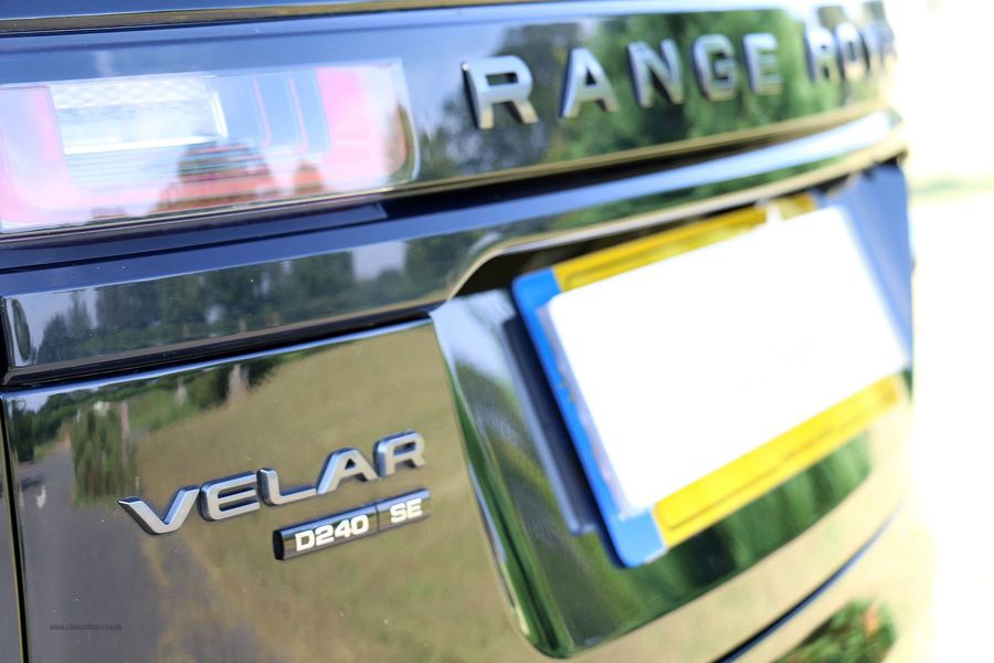 Range Rover Velar R Dynamic SE D2