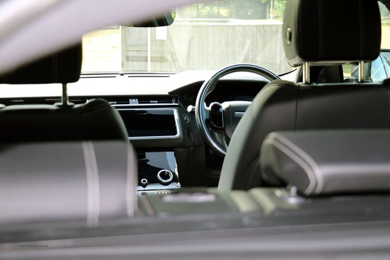 Range Rover Velar R Dynamic SE D2