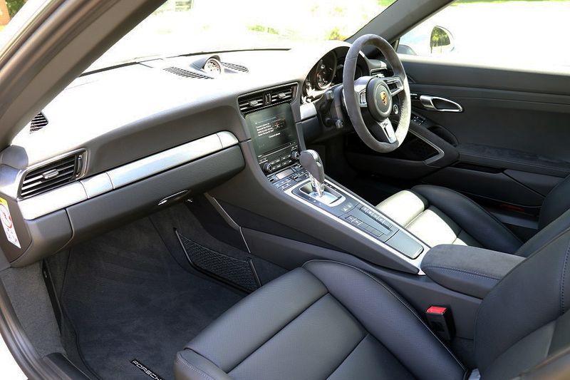 Porsche 991 Carrera GTS Coupe PDK