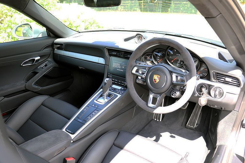 Porsche 991 Carrera GTS Coupe PDK