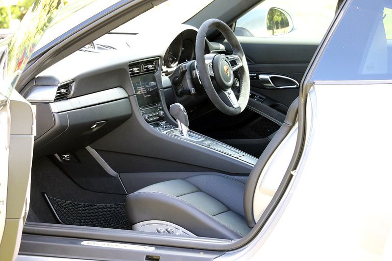 Porsche 991 Carrera GTS Coupe PDK