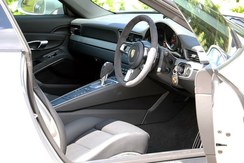 Porsche 991 Carrera GTS Coupe PDK