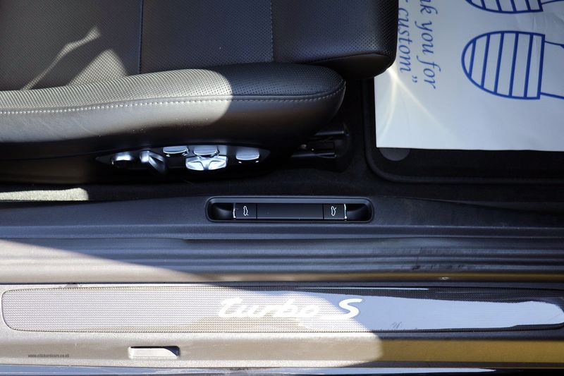 Porsche 991 Turbo S Coupe PDK Aerokit