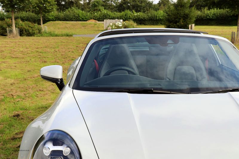 Porsche 992 Targa 4S PDK