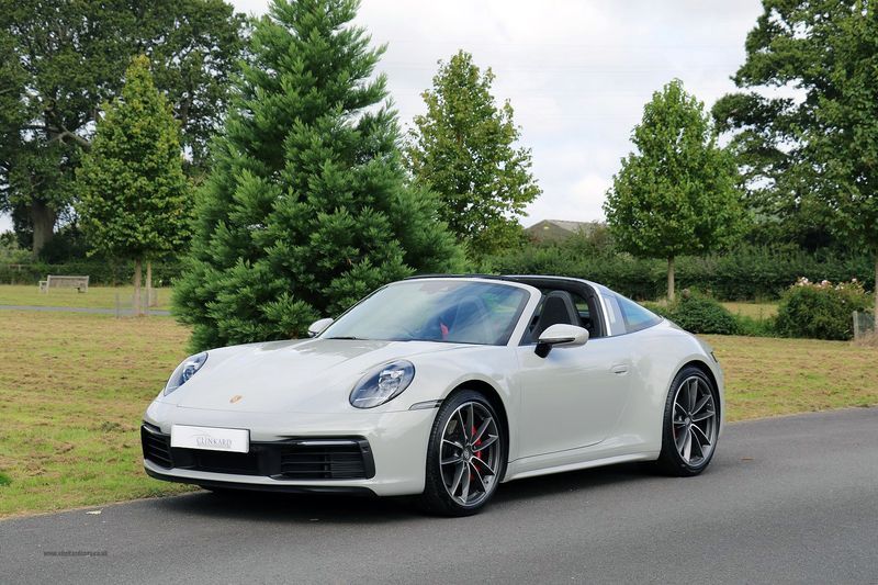 Porsche 992 Targa 4S PDK