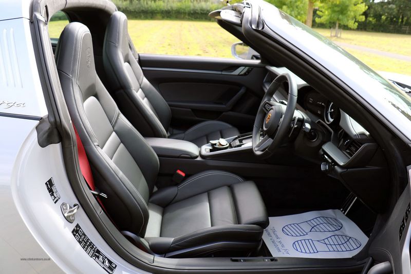 Porsche 992 Targa 4S PDK