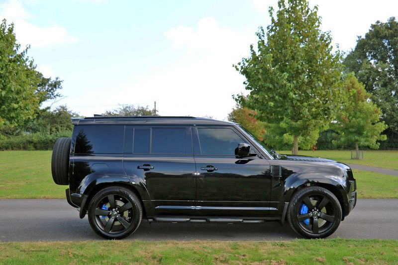 Landrover Defender 110 3.0 D300 MHEV HSE Hard Top Auto