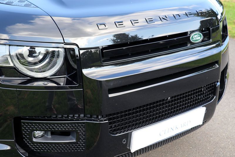 Landrover Defender 110 3.0 D300 MHEV HSE Hard Top Auto