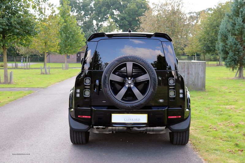 Landrover Defender 110 3.0 D300 MHEV HSE Hard Top Auto