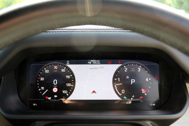 Landrover 110 3.0 D300 MHEV HSE Hard Top Auto