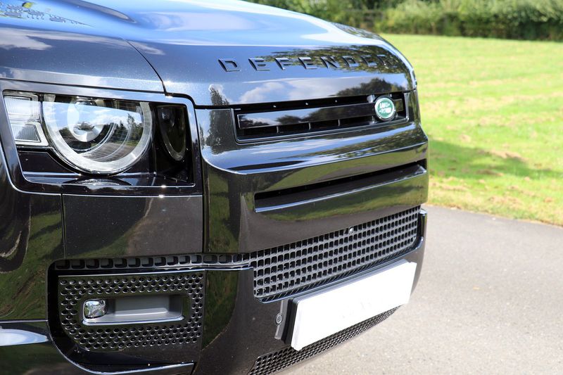 Landrover 110 3.0 D300 MHEV HSE Hard Top Auto