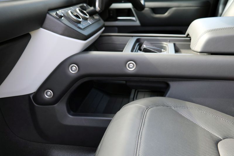 Landrover 110 3.0 D300 MHEV HSE Hard Top Auto