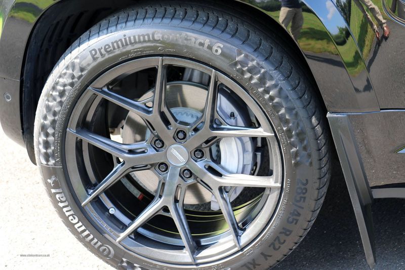 Landrover 110 3.0 D300 MHEV HSE Hard Top Auto