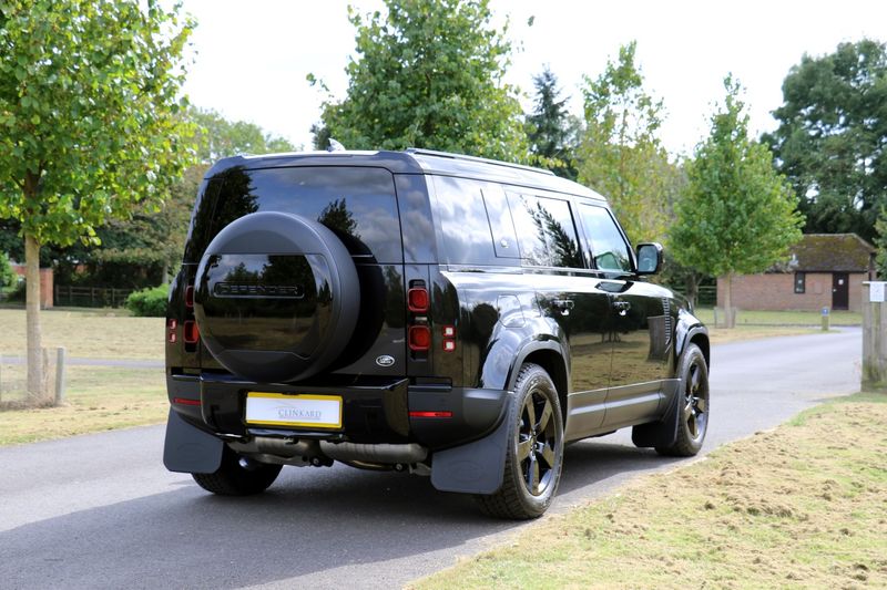 Landrover Defender 110 D300 HSE Pan Roof