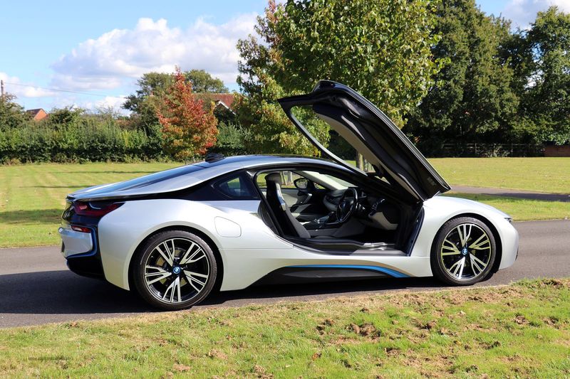 BMW i8 Coupe