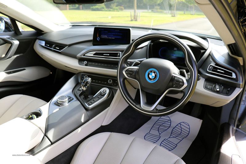BMW i8 Coupe