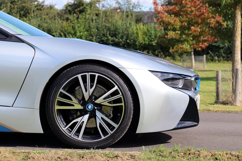 BMW i8 Coupe