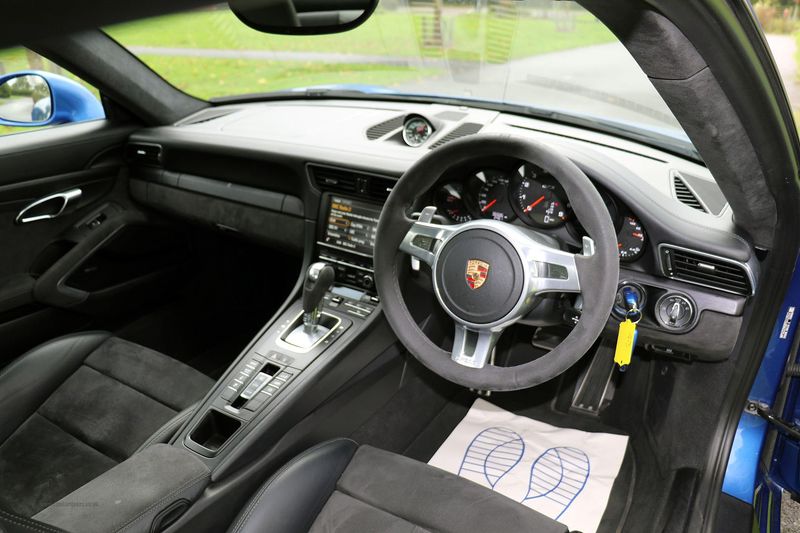 Porsche 99 Carrera GTS Coupe PDK