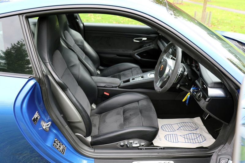 Porsche 99 Carrera GTS Coupe PDK