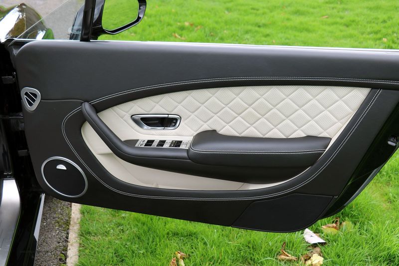 Bentley Continental GTC V8 S