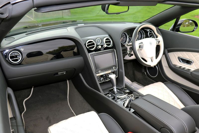 Bentley Continental GTC V8 S