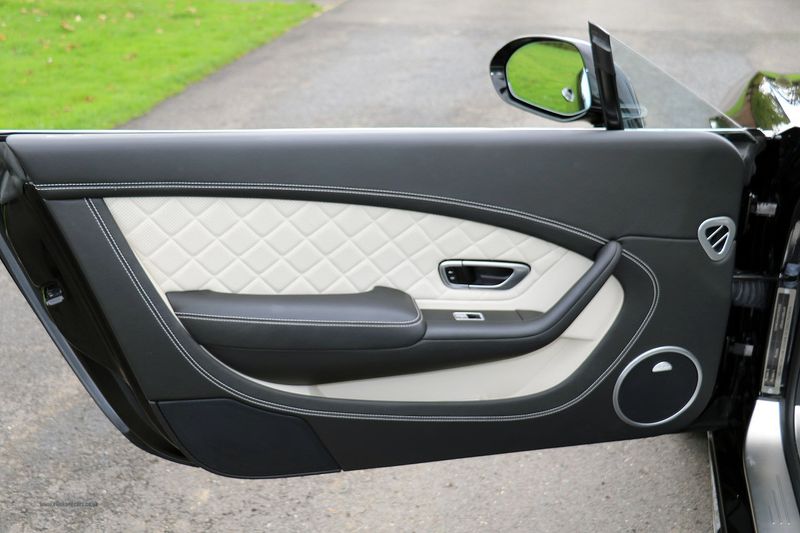 Bentley Continental GTC V8 S