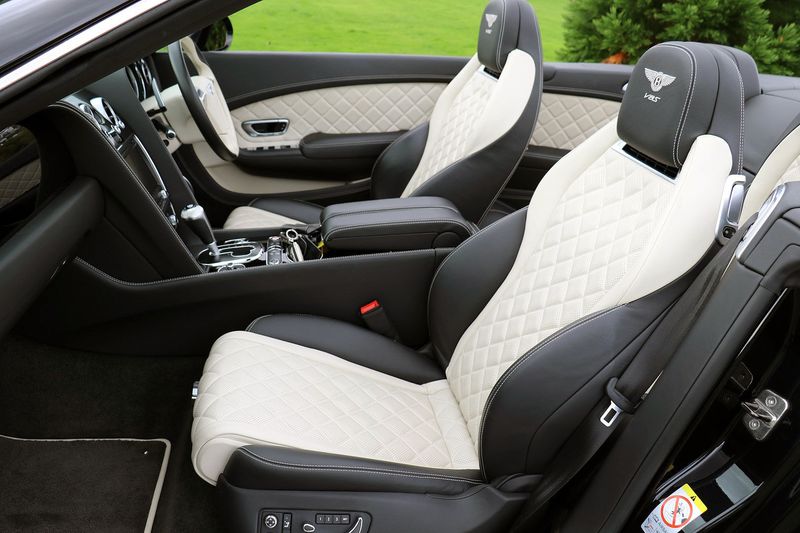 Bentley Continental GTC V8 S