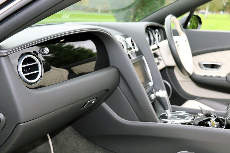 Bentley Continental GTC V8 S