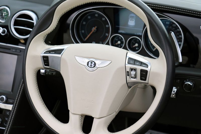 Bentley Continental GTC V8 S