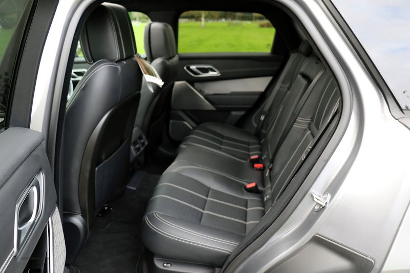 Range Rover Velar D300 R-Dynamic HSE