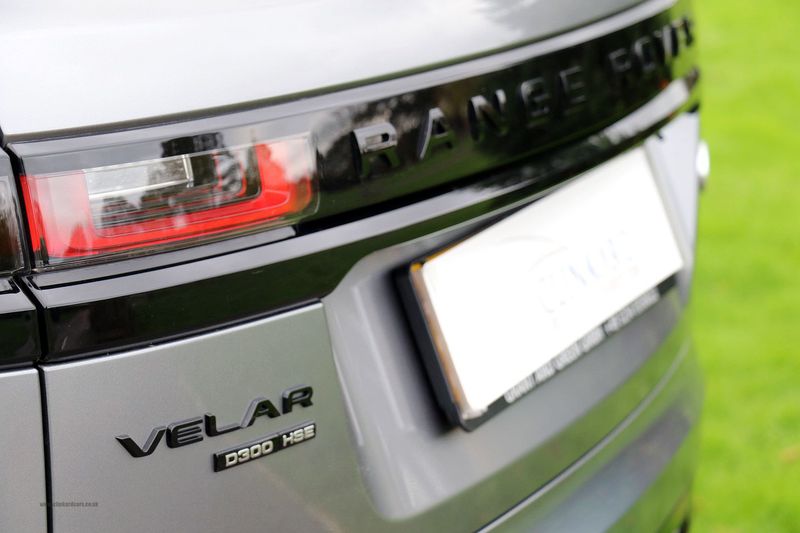Range Rover Velar D300 R-Dynamic HSE