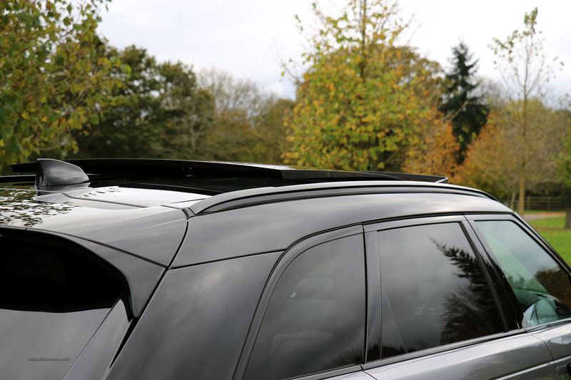 Range Rover Velar D300 R-Dynamic HSE