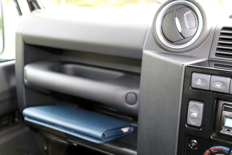 Landrover Defender 90 Adventure Edition