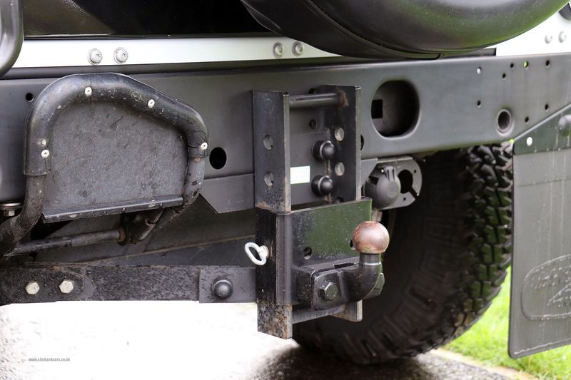 Landrover Defender 90 Adventure Edition