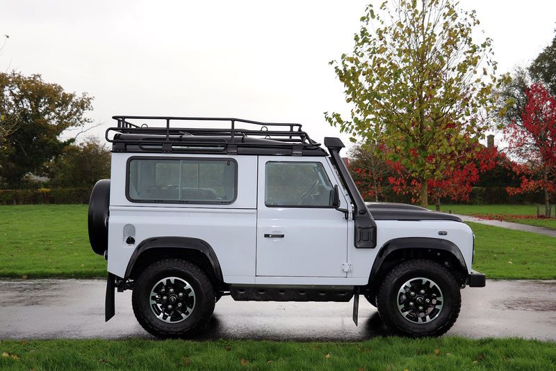 Landrover Defender 90 Adventure Edition