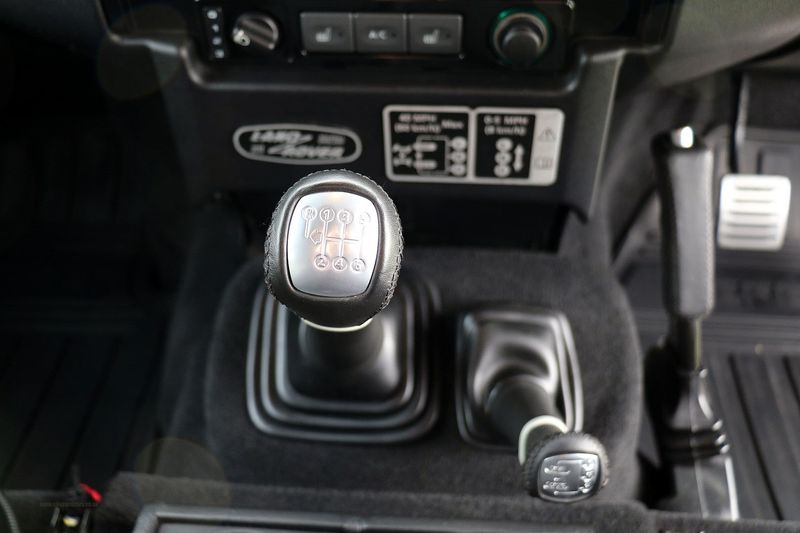 Landrover Defender 90 Adventure Edition