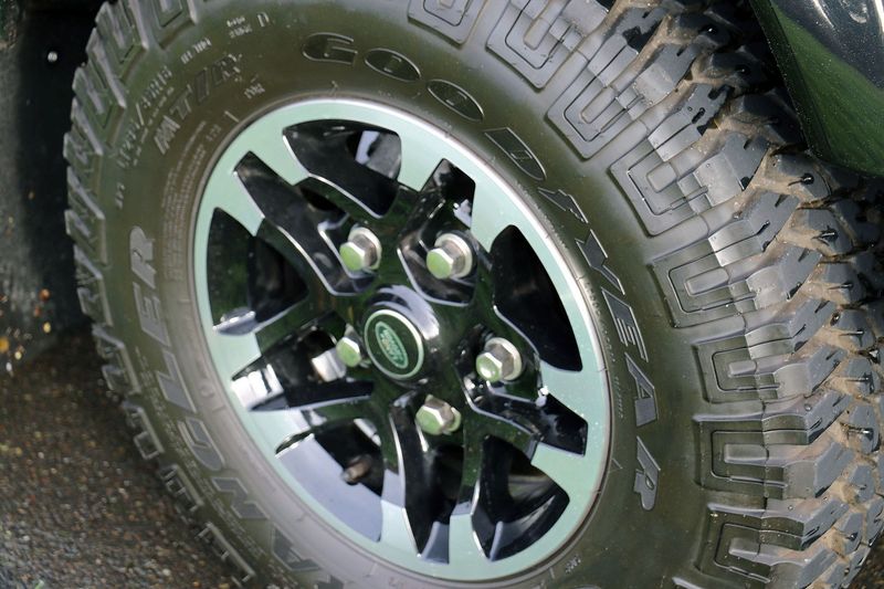 Landrover Defender 90 Adventure Edition