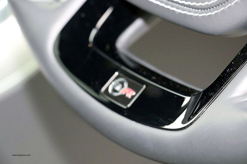 Range Rover Sport 5.0 SVR