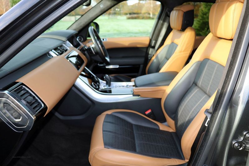Range Rover Sport P400e Dynamic Autobiography