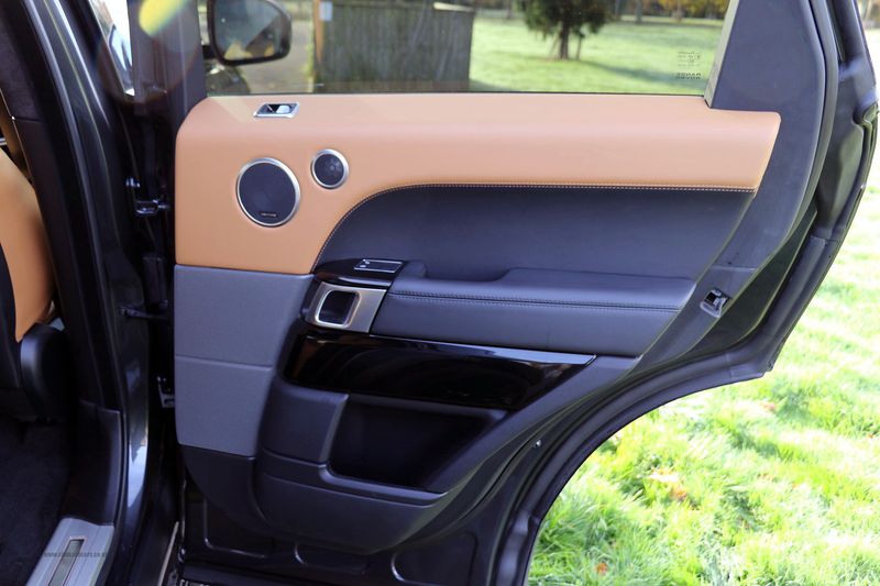 Range Rover Sport P400e Dynamic Autobiography