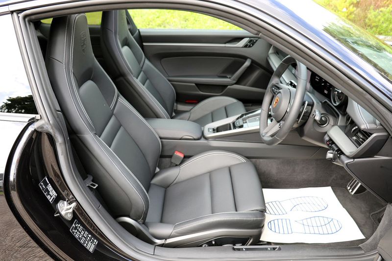 Porsche 992 Carrera 4S Coupe PDK