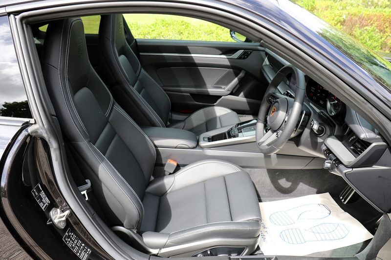 Porsche 992 Carrera 4S Coupe PDK