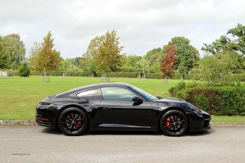 Porsche 992 Carrera 4S Coupe PDK